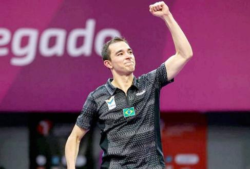 通过一系列 通过一系列