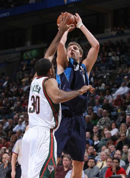 并不断参加 并不断参加