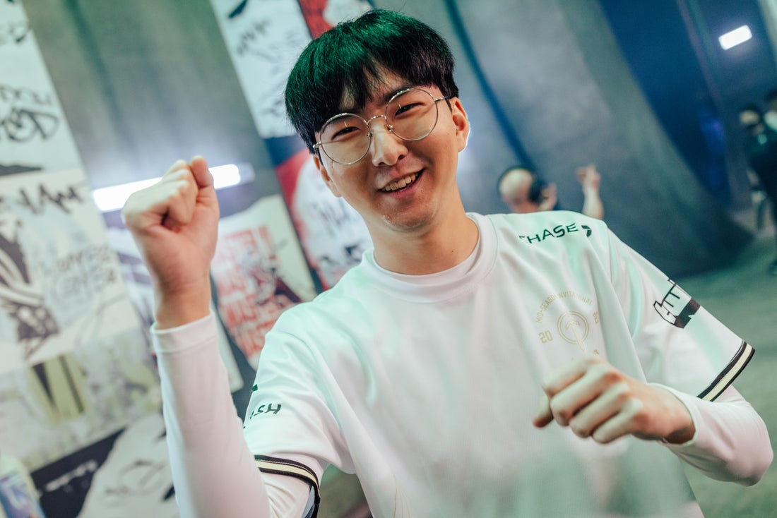 在季后赛样 在季后赛样